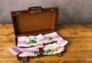 Парите им доаѓаат како порачани: Од денес 3 хороскопски знаци ќе се збогатат 