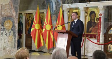 Мицкоски на прославата за Свети Кирил и Методиј, повика на единство: Обединети, не само што ќе опстанеме, само така и ќе победуваме 