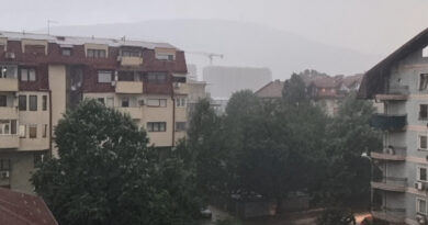 Невреме се најавува и за денеска – Обилен дожд и град, ветер и грмотевици 