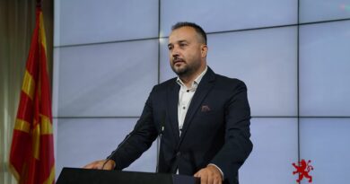 Лефков: Како Заев со државна плата стигна до јахта од 850 илјади евра? СДС и Филипче должат одговори