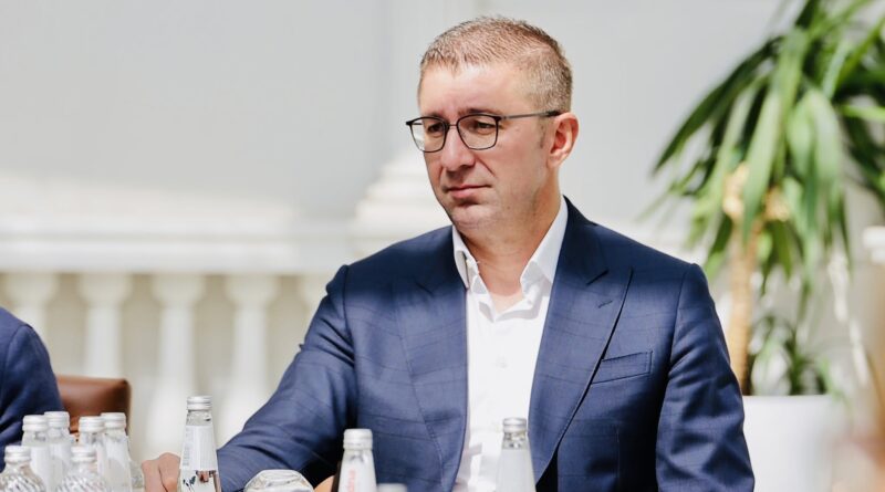 Мицкоски: Македонија оди напред-повеќе работни места, раст на трговската размена и стабилна економија 