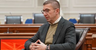 Мицкоски: Пензиите се зголемуваат, а сиромаштијата се намалува