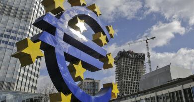 Гувернерот на австриската централна банка: Европа мора да се подготви за позначајна глобална улога на еврото