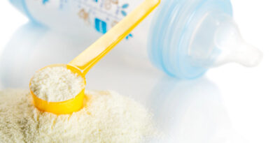 Не користете ги! АХВ повлече неколку серии „Аптамил“ формули за доенчиња