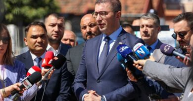 Мицкоски: Нема да дозволиме не пазарно однесување на ланците на маркети, имаме следни микро таргетирани мерки