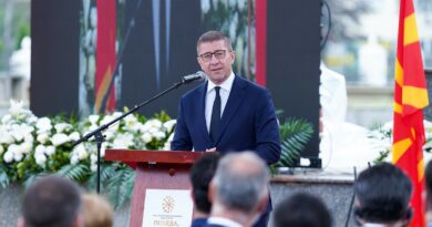 Мицкоски на 9 мај: Слободата не е подарок – таа е избор, жртва и одговорност