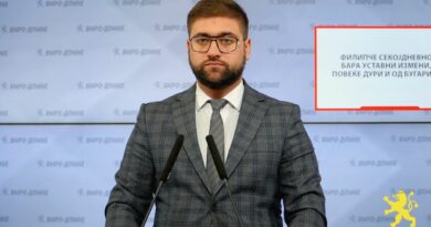 Манасиевски: Филипче секојдневно бара Уставни измени, повеќе дури и од Бугарите 