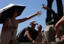 Европа гори: Сe скратува работното време, се затвораат Ајфеловата кула, музеите – властите со вонредни мерки