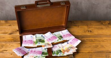 Парите им доаѓаат како порачани: Од денес 3 хороскопски знаци ќе се збогатат 
