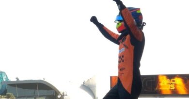 Пјастри ја освои петтата победа во Формула 1 оваа сезона, двоен успех за Мекларен на Големата награда на Шпанија 