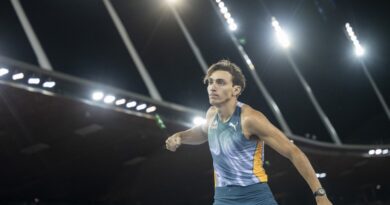 Само небото е граница за Дуплантис: По 12. пат сруши светски рекорд! 