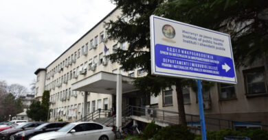 ИЈЗ: Се апелира повозрасните да избегнуваат изложување на сонце, работа на отворено, и носење на лесна, светла и памучна облека 