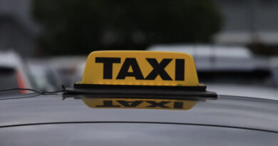 Таксистите и превозниците да издаваат фискални сметки, УЈП најавува контроли 