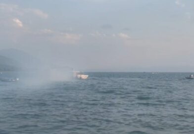 Брод се запали на Охридското Езеро
