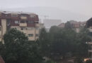Невреме се најавува и за денеска – Обилен дожд и град, ветер и грмотевици 
