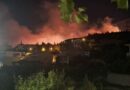 Голем пожар на хрватското крајбрежје, затворена Јадранска магистрала (ФОТО) 