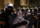 Франс прес: Во Србија демонстрациите прераснаа во конфликти 