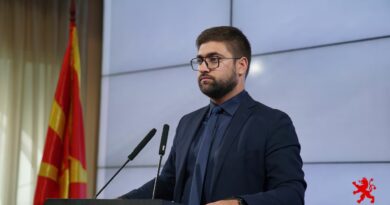 Манасиевски: 205 илјади евра од Еразмус + со СДС завршија кај брат на нивен пратеник за дресирање магариња и правење сирење￼