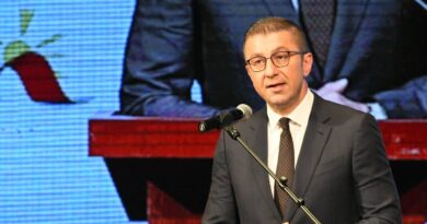 Мицкоски: 23 октомври не е само датум, туку завет – нема да попуштиме кога се во прашање интересите на народот и на Македонија 