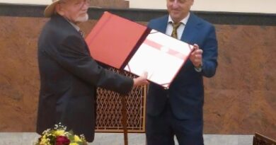 Во Собранието доделена државната награда „23 Октомври“ 