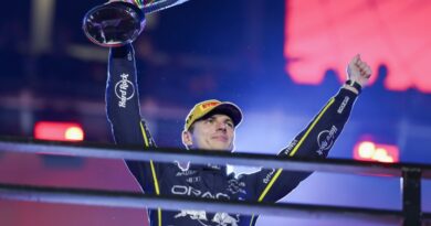 Победа за Ферстапен во Лас Вегас, но Норис дојде на чекор до титулата