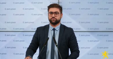 Манасиевски: Филипче е фатен во голема лага, должен е да одговори колку пари има инвестирано во Дубаи за да добие златна виза?