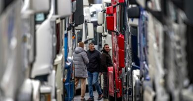 Поради блокадите на камионџиите Брисел ги поканува министрите од Западен Балкан на состанок