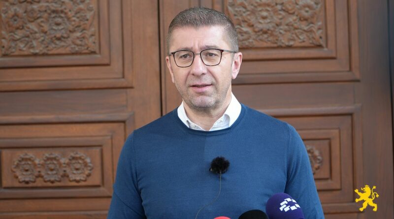 Мицкоски: Добивме јасен и недвосмислен одговор од британската дипломатија, лагите на СДС се распрснаа како меур од сапуница, договор за мигранти не постоел и не постои