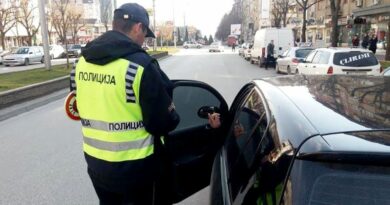 Приведени седум возачи: Пијани предизвикувале несреќи, други возеле без дозвола и со марихуана