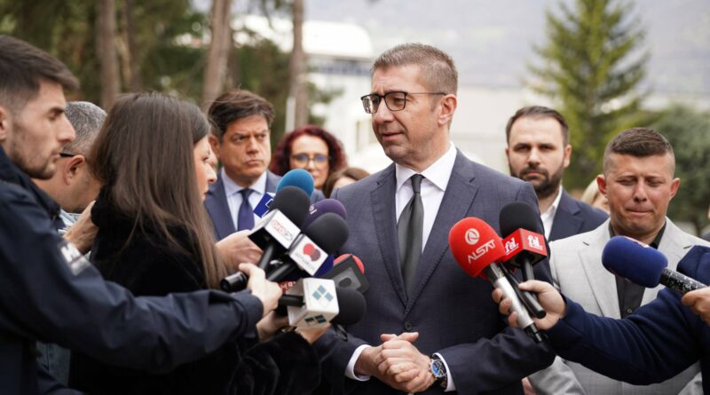 Мицкоски: Имаме стабилни резерви, дополнително го намаливме ДДВ за горивата од 18 на 10%