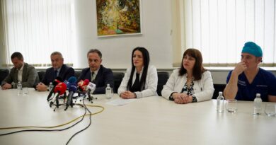 Историски подвиг во македонското здравство: Извршени 16 трансплантации на рожница со американски експерти