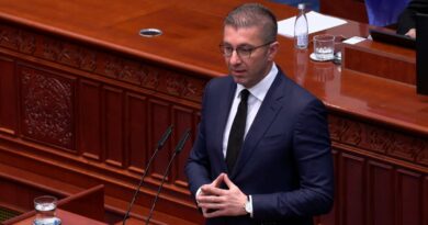 Мицкоски: Очекувам новиот јавен обвинител да постапи по претставки кои се чуваат во фиока, но и да се истражи како Катица Јанева ги предаде случаите од затвор, како се судеа луѓе за тероризам и како се делеа бонуси во СЈО