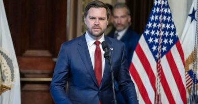 Потпретседателот на САД: Цените на горивата наскоро ќе се вратат во нормала