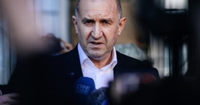 Радев пред Борисов со двојна разлика на изборите во Бугарија