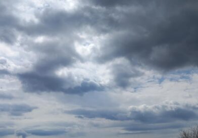 Времето денеска променливо облачно со врнежи од дожд, од петок се очекуваат утрински мразеви