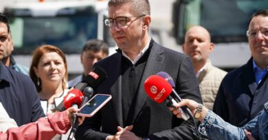 Мицкоски: Започна изградбата на катна гаража, а се реализираат и други проекти за охриѓани
