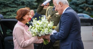 Средба на Сиљановска-Давкова со претседателот Хачатурјан