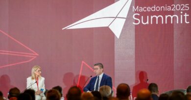 Мицкоски на Македонија 2025: Успешно ги менаџираме работите во државата, шест квартали по ред имаме 3,5 проценти реален раст на БДП