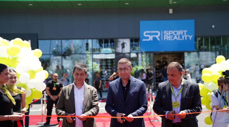 Мицкоски: Започна со работа првиот модерен трговски центар „Mega Shopping Park“ во Гевгелија