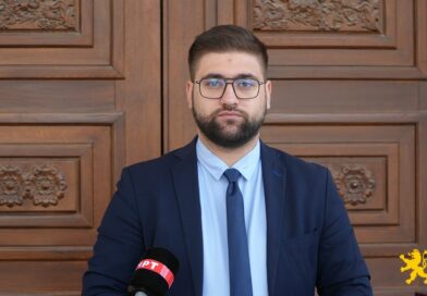 Манасиевски: Македонија без гаранции од ЕУ нема да спроведе уставни измени, Филипче на својот бугарски претседател да пренесе дека очекуваме испорака на пресудите од Стразбур