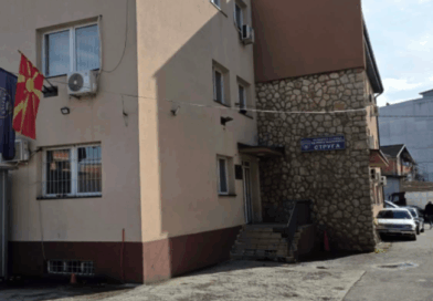 Ќе одговара жената која ги оставала децата сами ноќе да спијат во кола додека била на работа