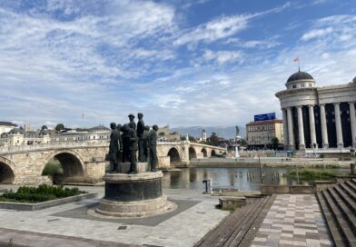 Пеколни 38 степени, а потоа невреме: Град и силен ветер ја зафаќаат Македонија