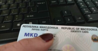 Личната карта и возачката се селат на мобилен – апликацијата „м.Услуги“ стартува во октомври