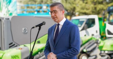 Мицкоски на промоција на комунална опрема: Ја наследивме државата на колена, но денес Македонија оди напред