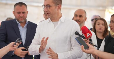 Мицкоски: Започна изградбата на подземната катна гаража и плоштад во Велес