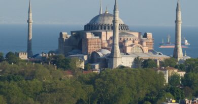 Истанбул: Откриени 9 километри подземни тунели под Света Софија