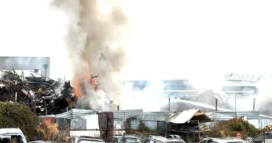 Хаос во Тетово: Гори плац за хаварисани возила, граѓаните повикани да останат дома